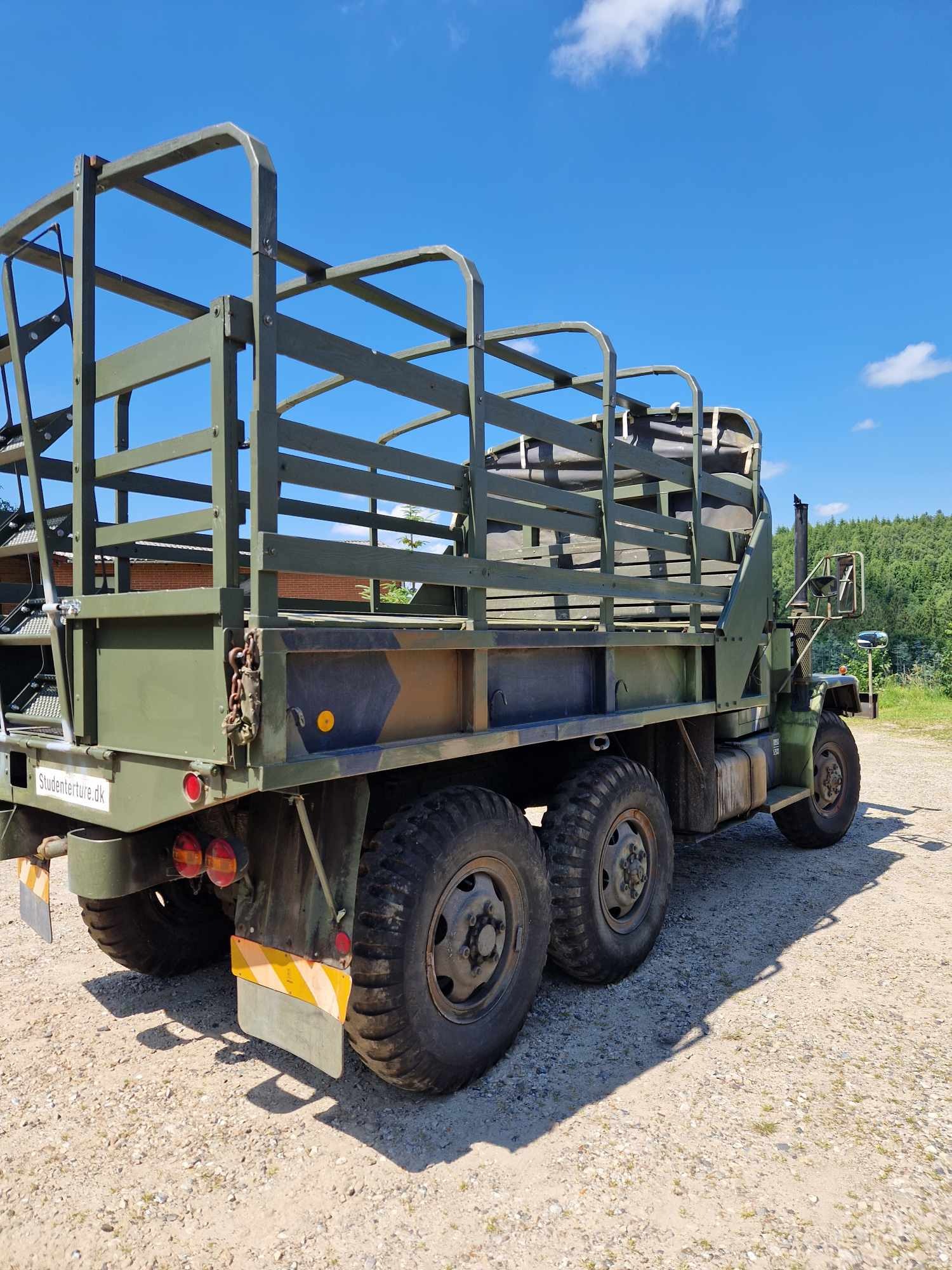 Salg af studenter vogns firma. 